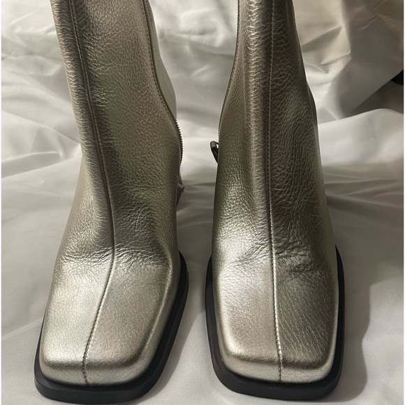 Alohas Women’s South Shimmer Boots - Picture 2 of 8